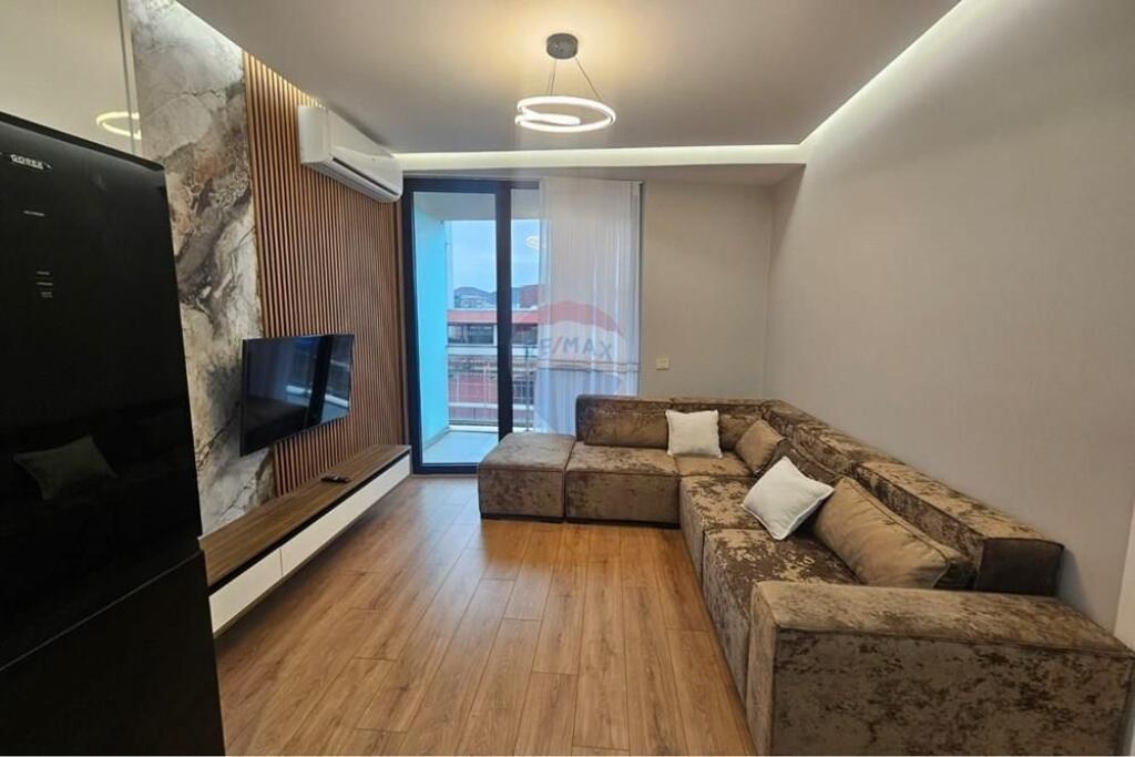 Apartament 2+1 me parkim per qira tek MIne Peza