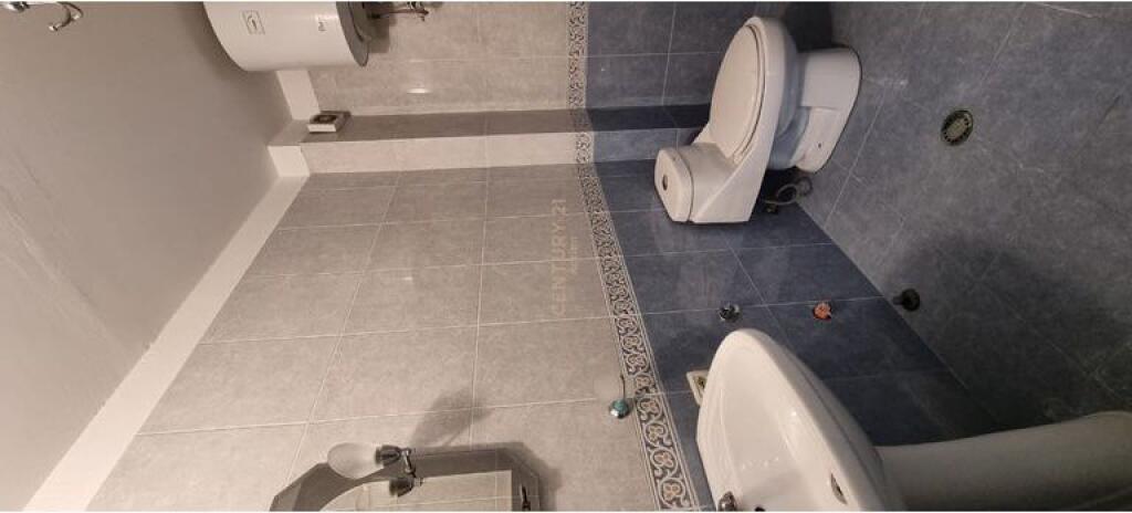 offriamo in affitto al vecchio parco, appartamento o ufficio