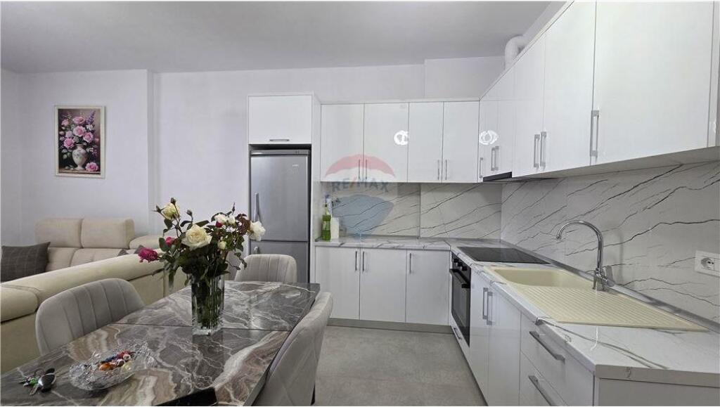 Apartment 1+1 for rent in Vlore opposite Bolv Oil on "Pelivan Leskaj" Street