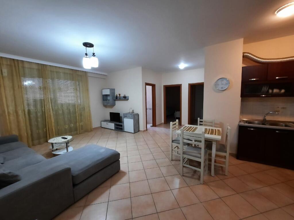 Jepet apartament me qera 2+1+2 ne vollga