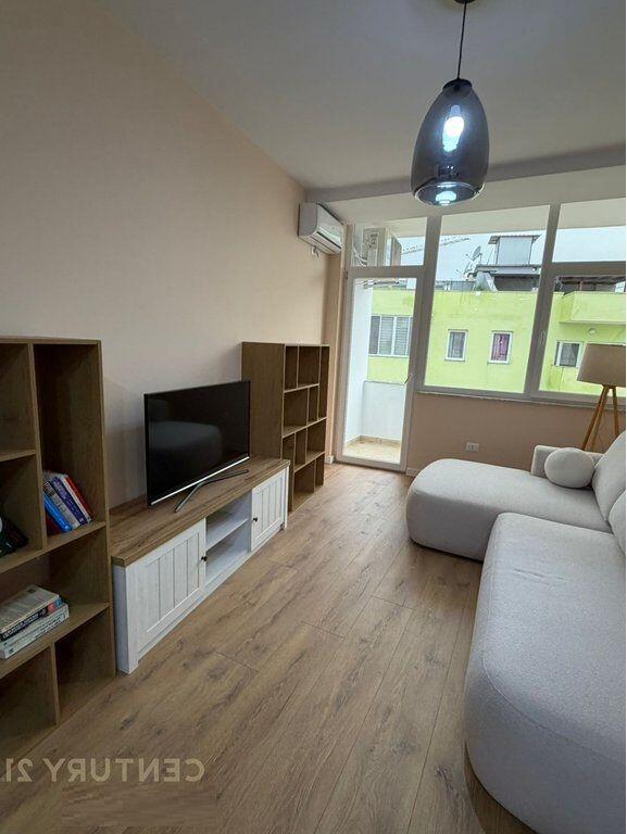 Appartamento 2+1 in affitto vicino a Bulevardi Te Ri!