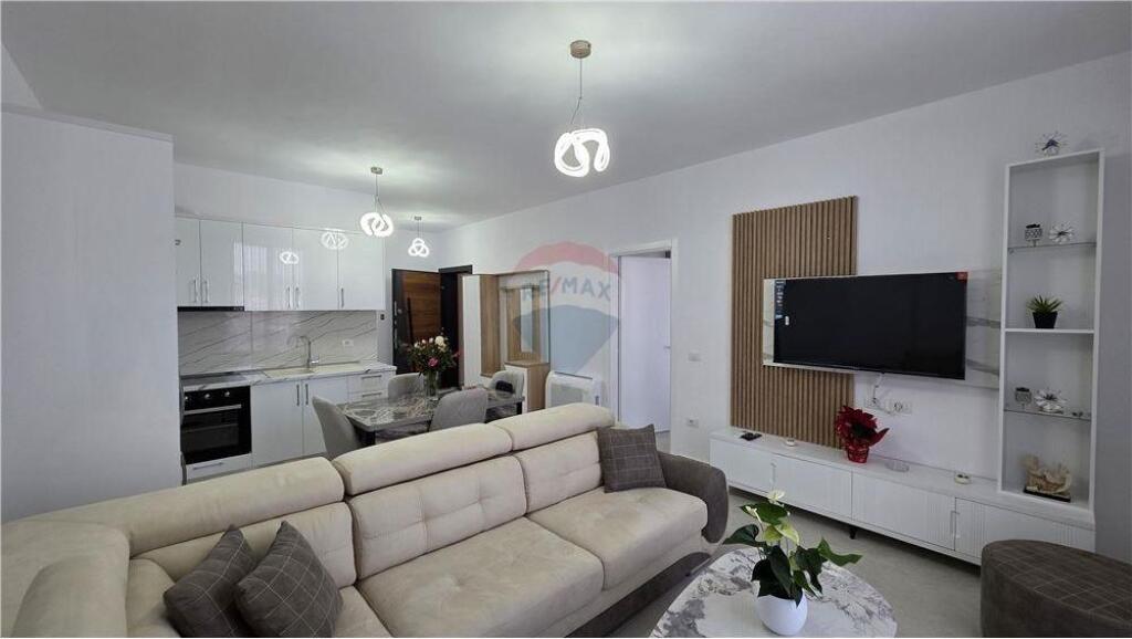 Apartment 1+1 for rent in Vlore opposite Bolv Oil on "Pelivan Leskaj" Street