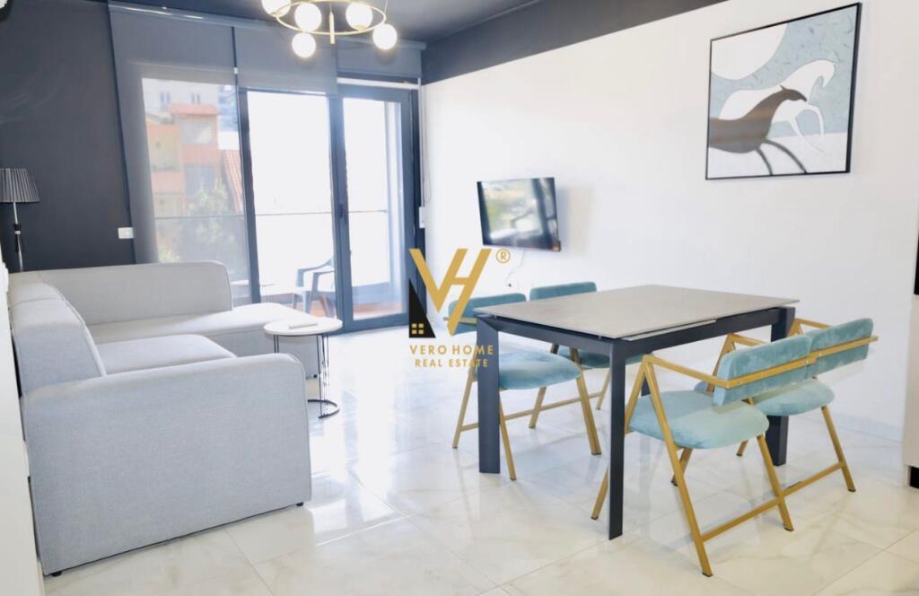 JEPET APARTAMENT 2+1+2 ME QIRA TE KOMUNA E PARISIT 1.100 EURO