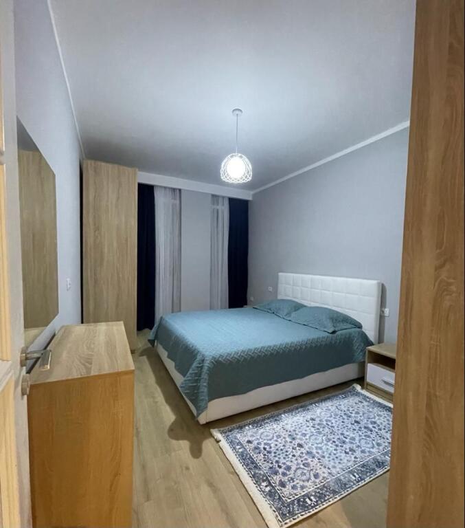 Jepet apartament me qera 1+1 vollga durres