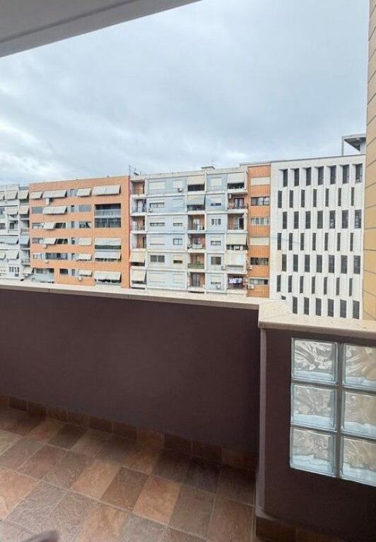 Affitto, Appartamento 2+1+2, Rotonda Unaza e Re, Tirana.