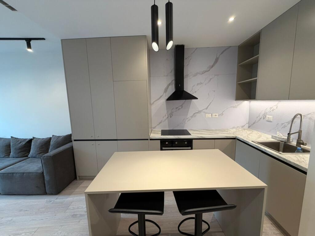 Apartment 1+1 for rent at Lake view near Kosovarve Street!