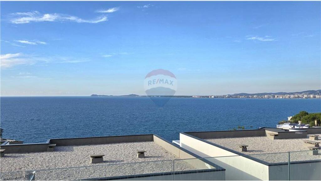 Apartment 1+1 with sea view near Marina Bay