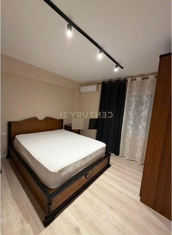 APARTAMENT 2+1 NE QIRA, TEK OXHAKU, TIRANE!