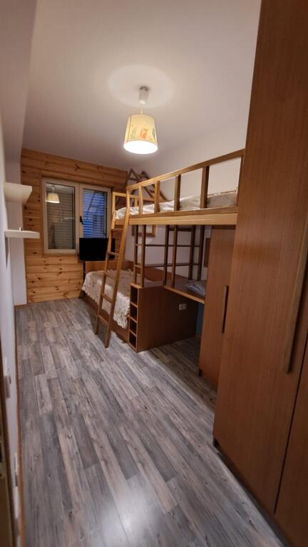 🏡 SHITET APARTAMENT 2+1 – VASIL SHANTO 🌿