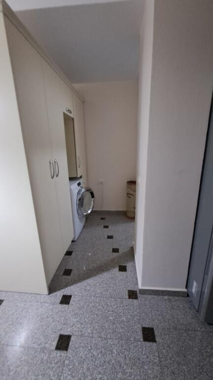 APARTAMENT 2+1 PER SHITJE PRANE SHKOLLES VASIL SHANTO