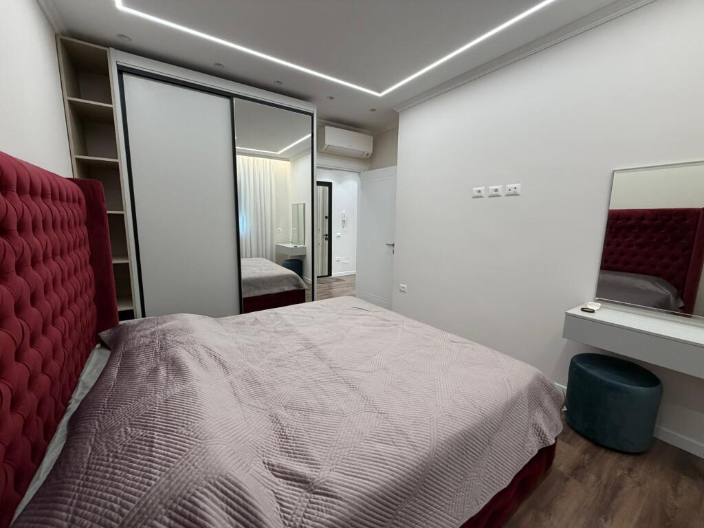 For rent 1+1 apartment with parking space near the new market 7th floor Building 2024 Newly invested Never lived in before Price 1000 euro