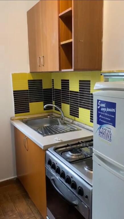 Affittasi Appartamento 1+1+1 Balcone