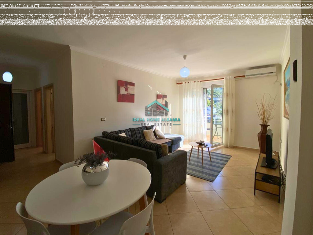 Apartament 2+1 Jepet me Qera, Lungomare, Vlore.