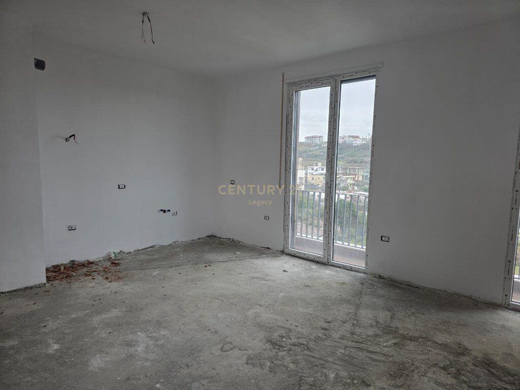 Apartament 2+1 në shitje Ali Demi!!