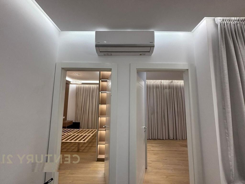 Apartament 2+1 per qira te ish fusha e aviacionit.