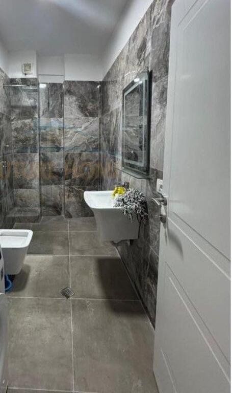 Affitto Appartamento 1+1 vicino a 5 Maji