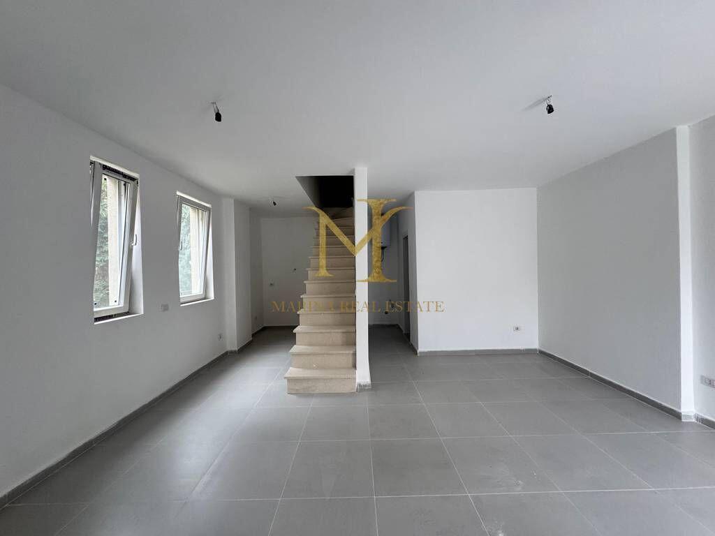Shitet Duplex ne Golem, Durres. Pallati i ri 2025. 100m2.