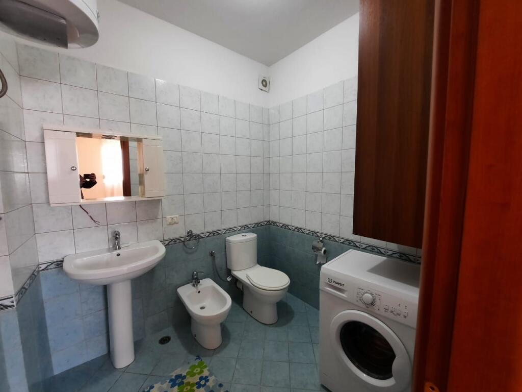 Jepet apartament me qera 2+1+2 ne vollga