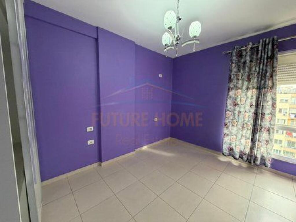 Shitet, Apartament 2+1, Unaza e Re, Tiranë