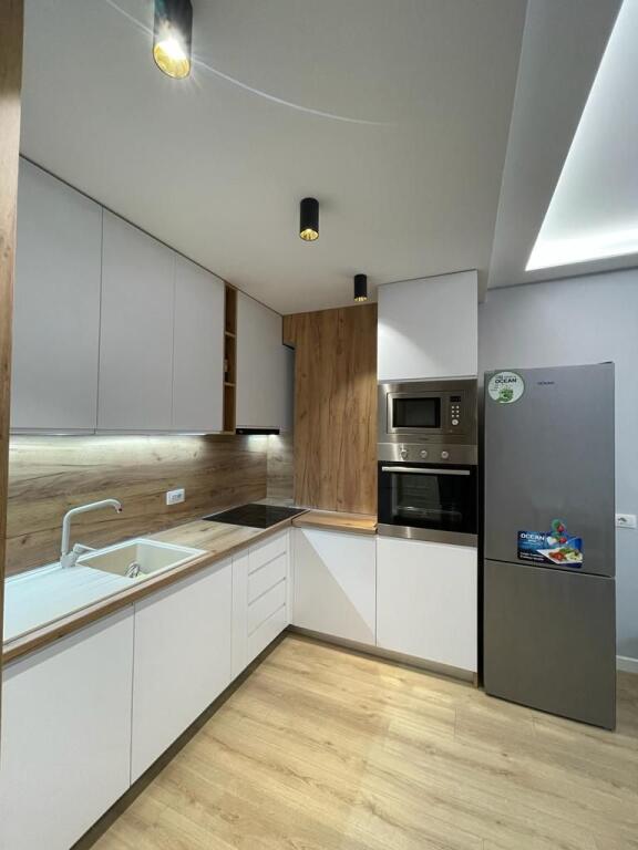 Jepet apartament me qera 1+1 vollga durres