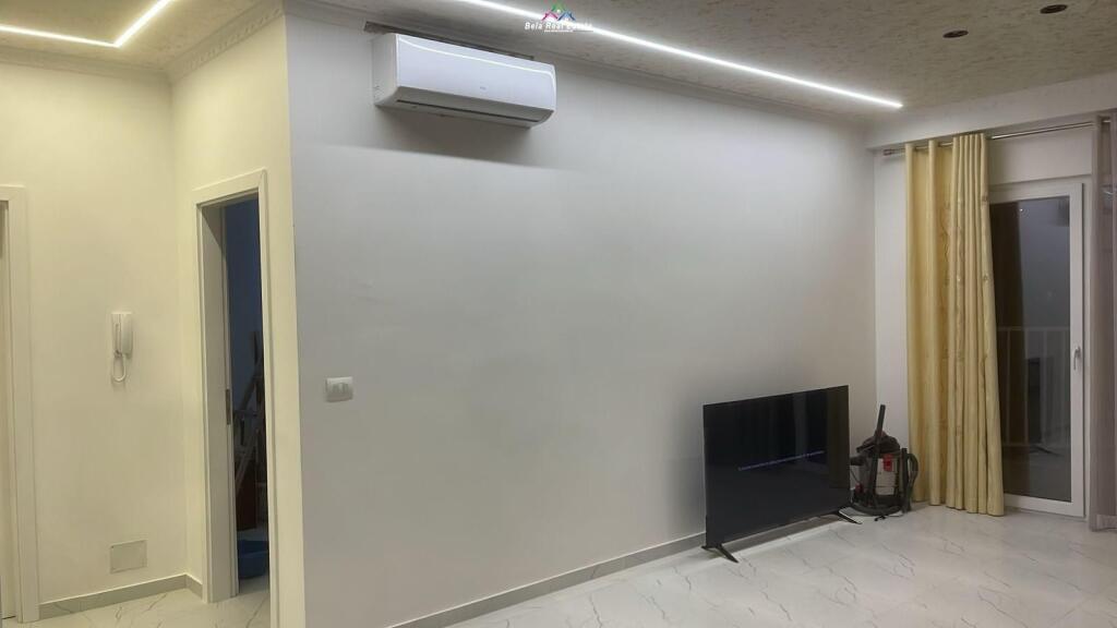 Apartament me qera 1+1 tek Zogu i Zi (ID B2101417) Tirane