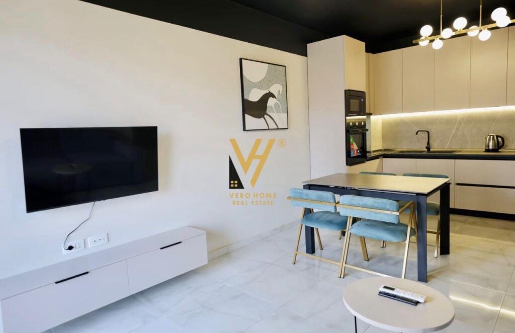 JEPET APARTAMENT 2+1+2 ME QIRA TE KOMUNA E PARISIT 1.100 EURO