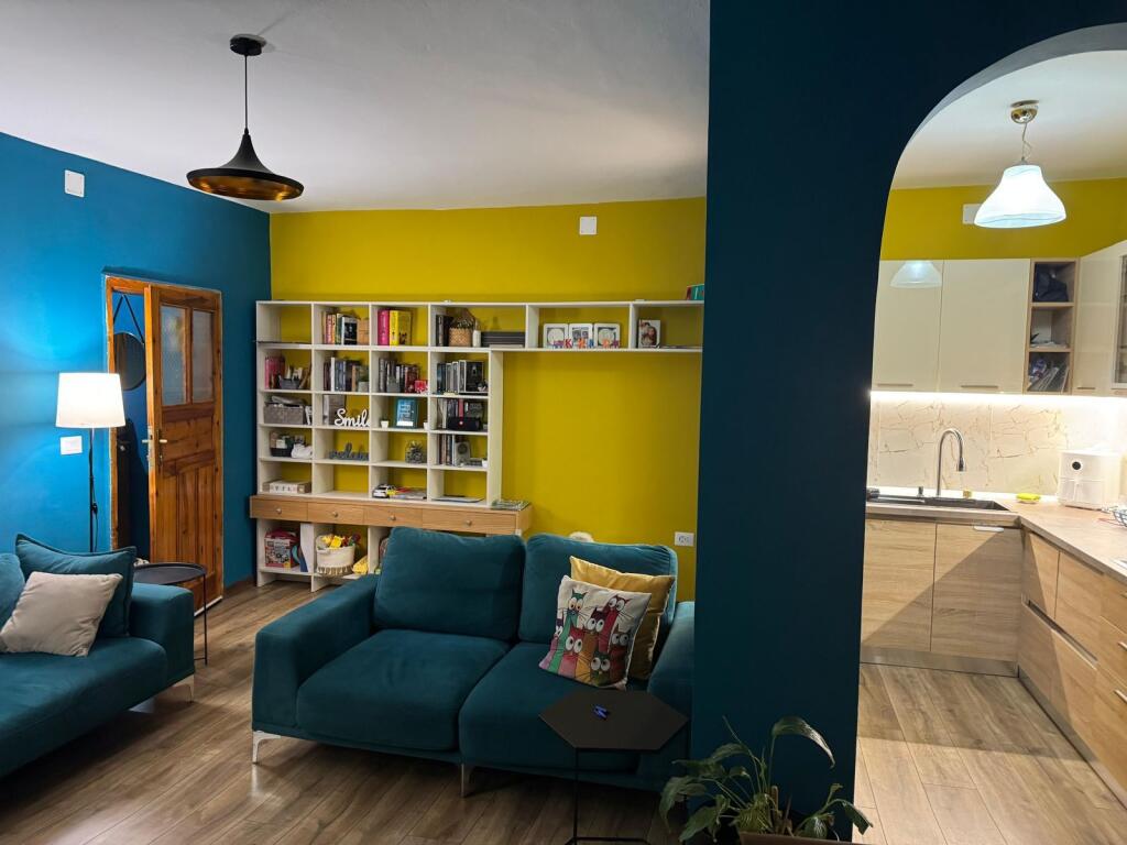 🏡 Appartamento 2+1 con Balcone in Affitto – Myslym Shyri💶 750 €