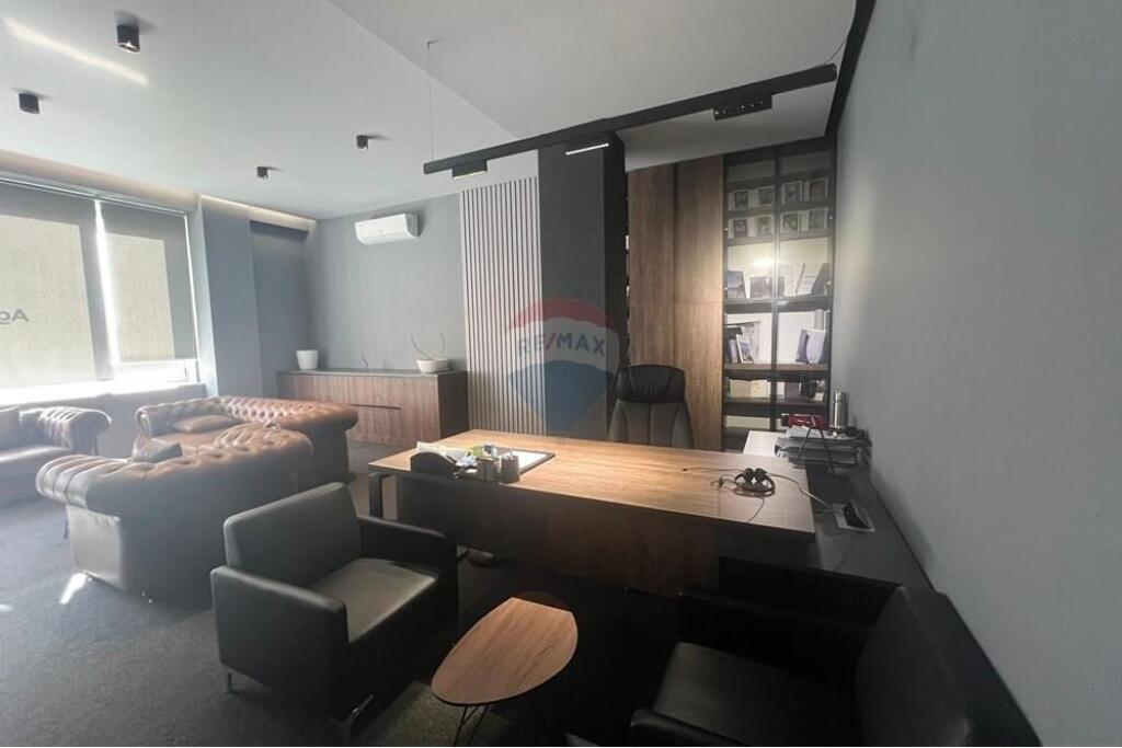 Super Zyra per shitje, "Kompleksi Delijorgji".