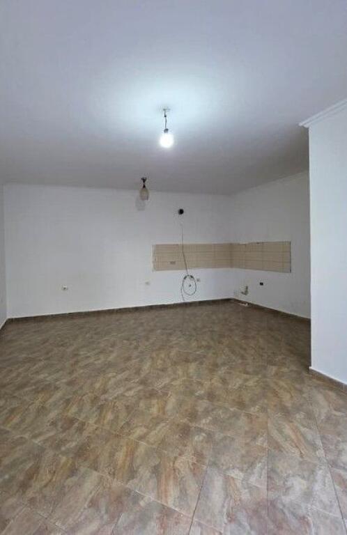 Apartament 2+1 me qera tek 5 Maji