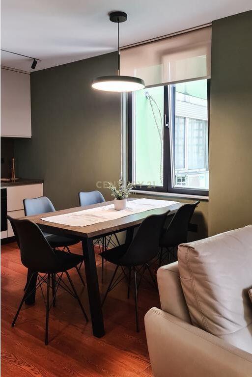 Affittasi 1+1 nel Bllok!
