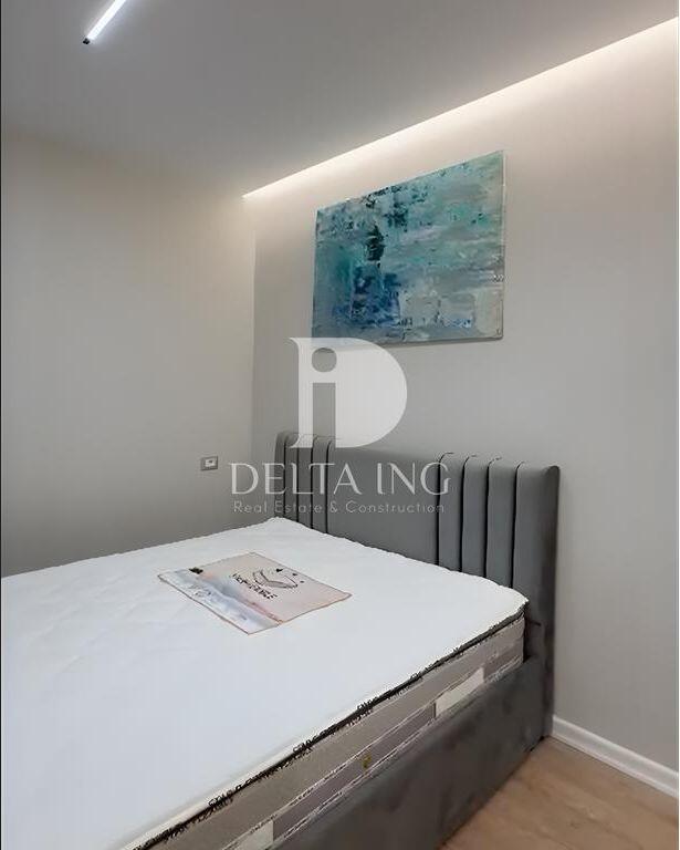 Vendesi in vendita 1+1 in Via delle Barricate