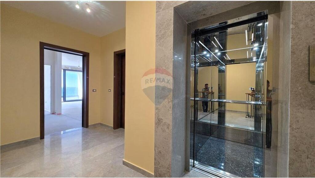 Apartment 1+1 with sea view near Marina Bay