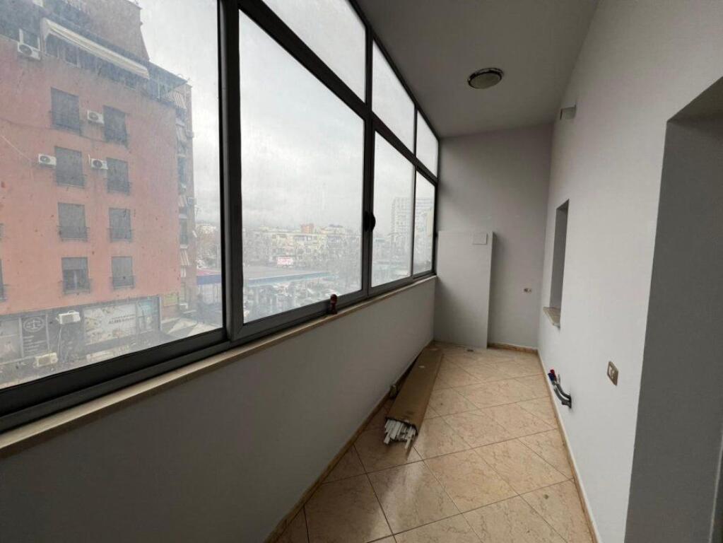 Tirana: Office space for rent 380 euros per month