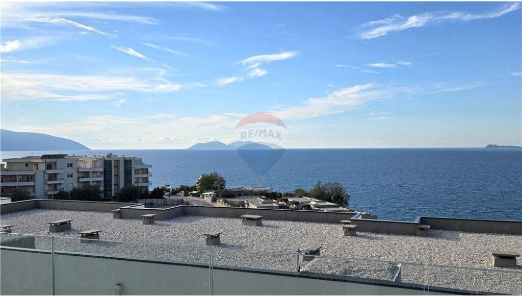 Apartment 1+1 with sea view near Marina Bay