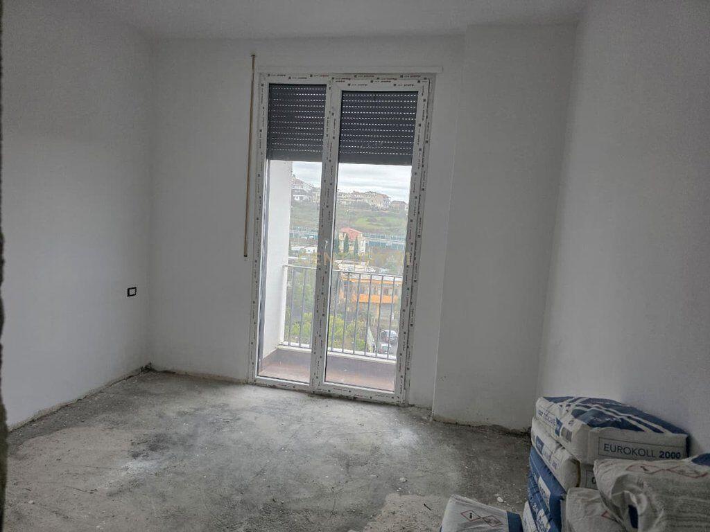 Apartament 2+1 në shitje Ali Demi!!