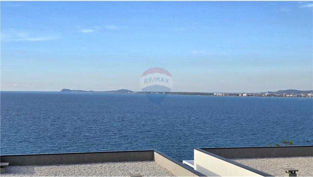 Apartment 1+1 with sea view near Marina Bay