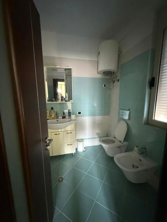 Godine Biznesi ne Shitje ne Sauk, per hotel, klinika etj