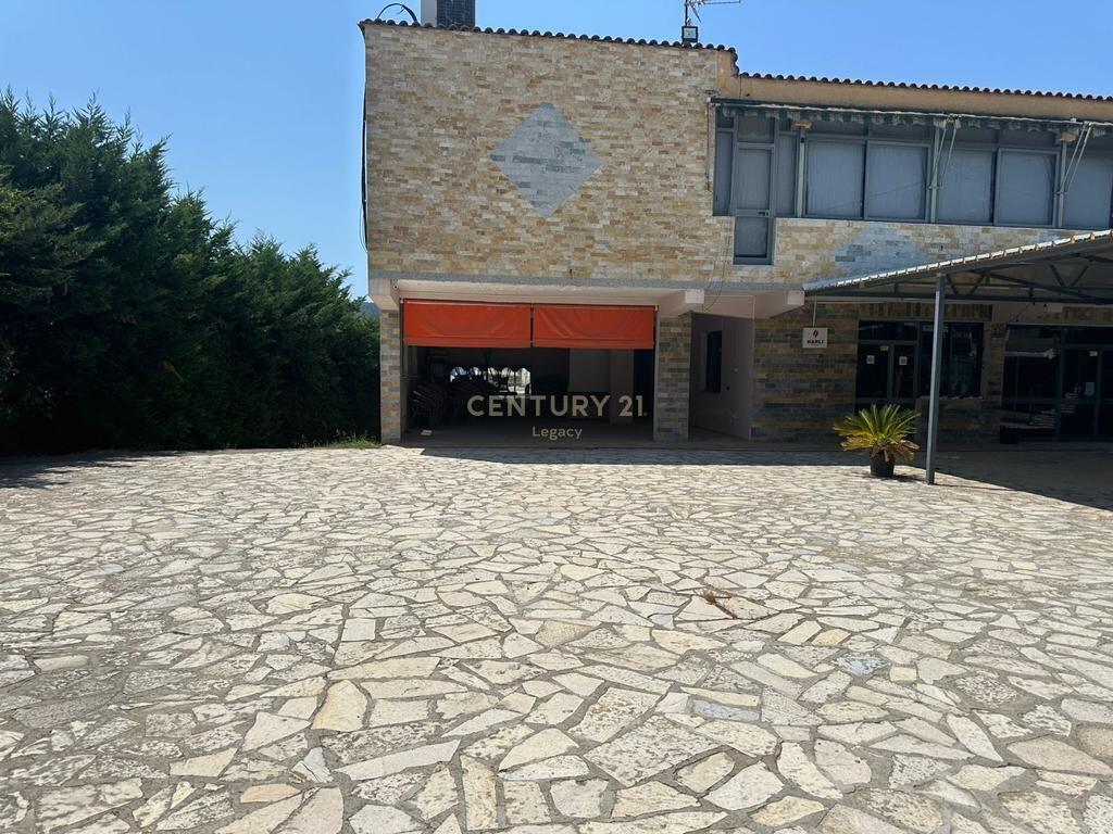 Bar-Restaurant for rent in Sharre 3,000 € /Month