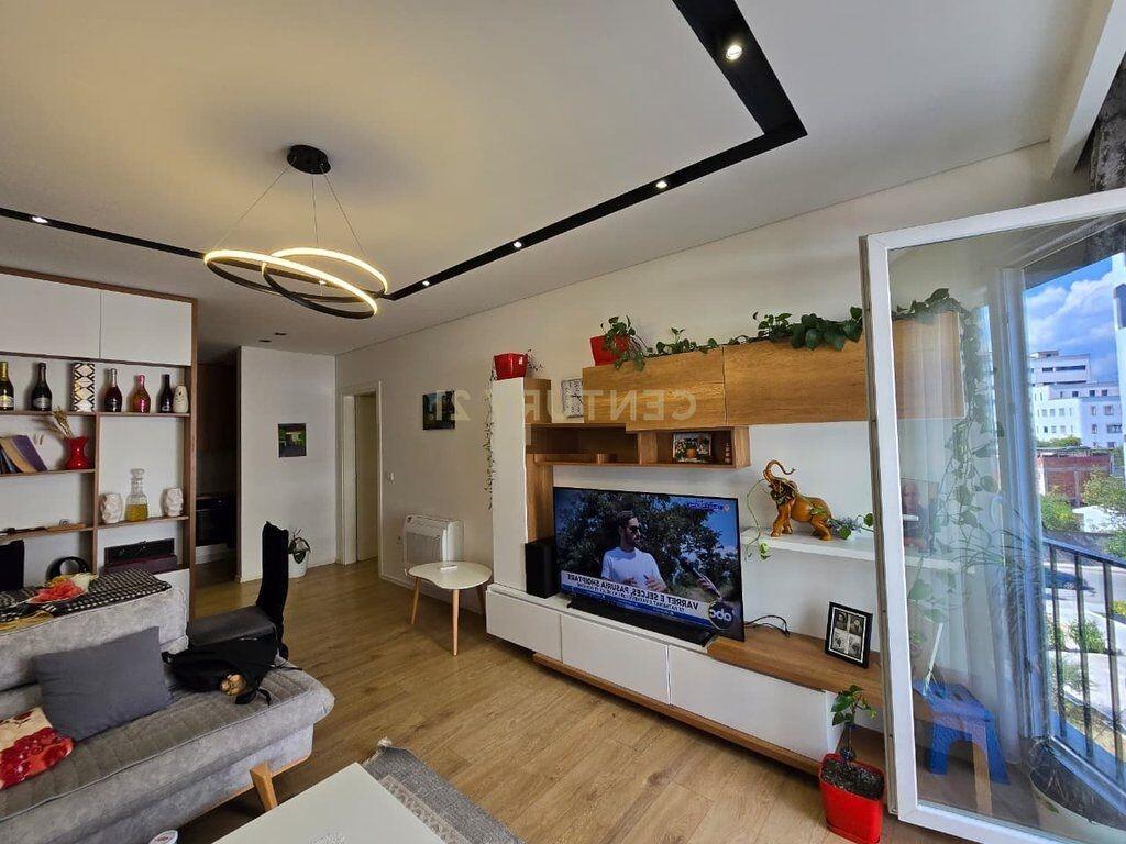 VENDESI APPARTAMENTO 2+1+2+POSTO AUTO NELLA ZONA DI ALI DEMI