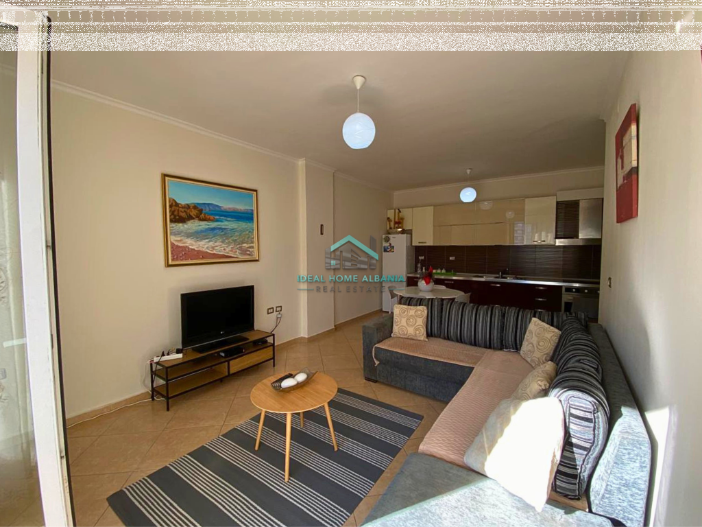 Apartament 2+1 Jepet me Qera, Lungomare, Vlore.