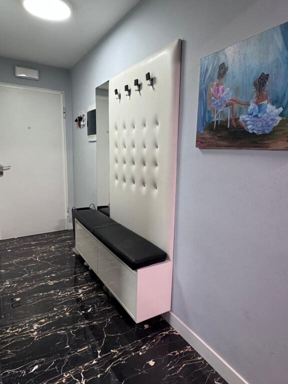 🏠 Appartamento 2+1 in Affitto – Juridiku, Tirana