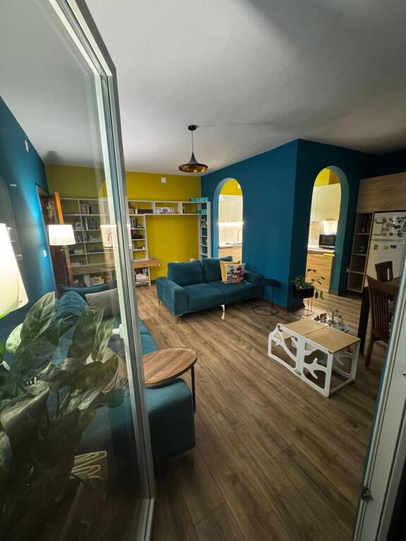 🏡 Appartamento 2+1 con Balcone in Affitto – Myslym Shyri💶 750 €