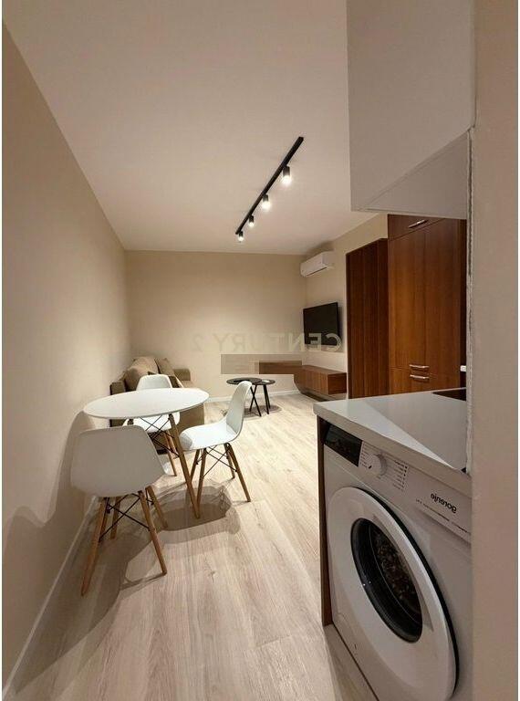 APARTAMENT 2+1 NE QIRA, TEK OXHAKU, TIRANE!