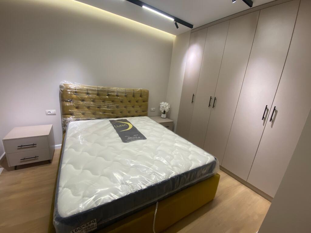 1+1,furnished for the first time,900 euros,botanical garden at pavaroti