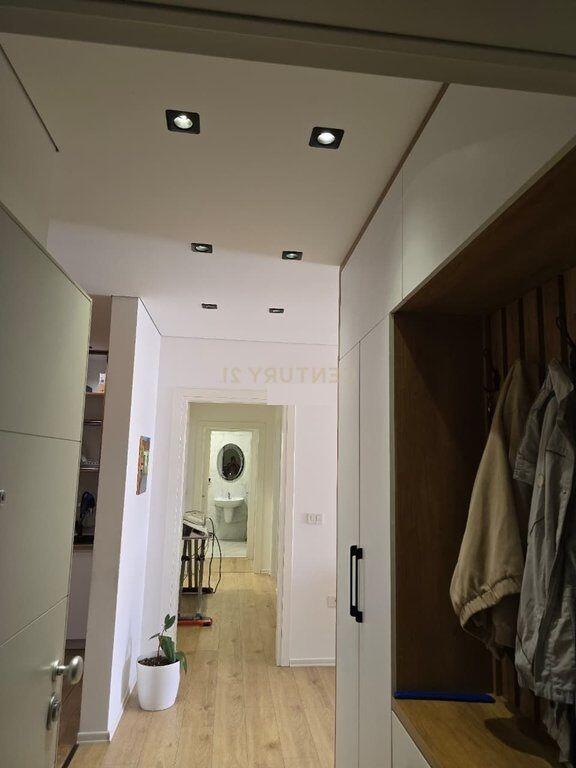 VENDESI APPARTAMENTO 2+1+2+POSTO AUTO NELLA ZONA DI ALI DEMI