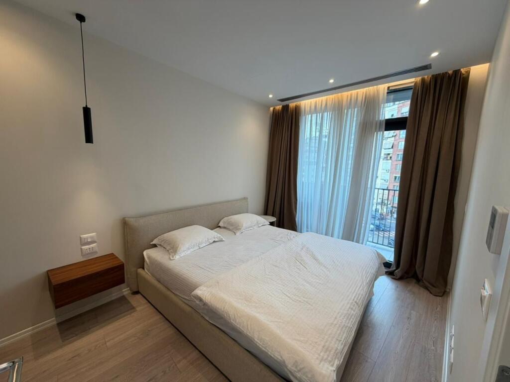 Apartment 1+1 for rent at Lake view near Kosovarve Street!