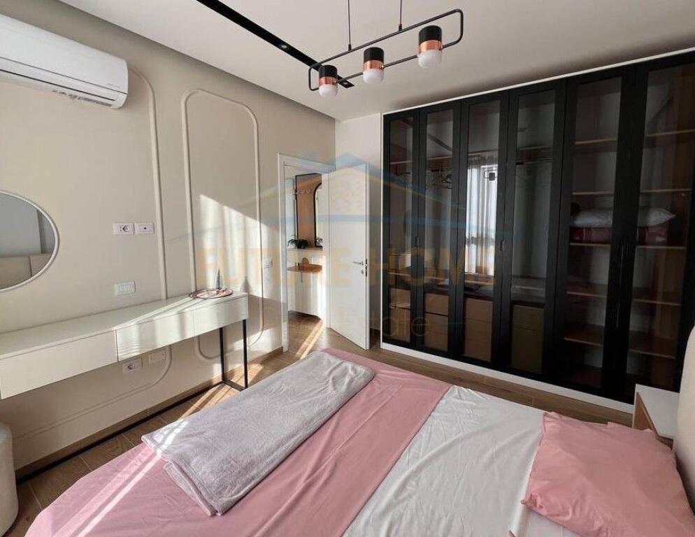 Qera, Apartament 1+1+POST PARKIMI, Rruga e Barrikadave, Tiranë