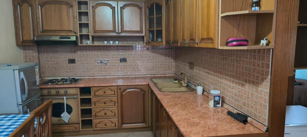 💥JEPET ME QIRA  1+1 ,KATI DYTE TE NJE VILE 3 KATESHE NE QYTET STUDENTI TITANE 🔥👇