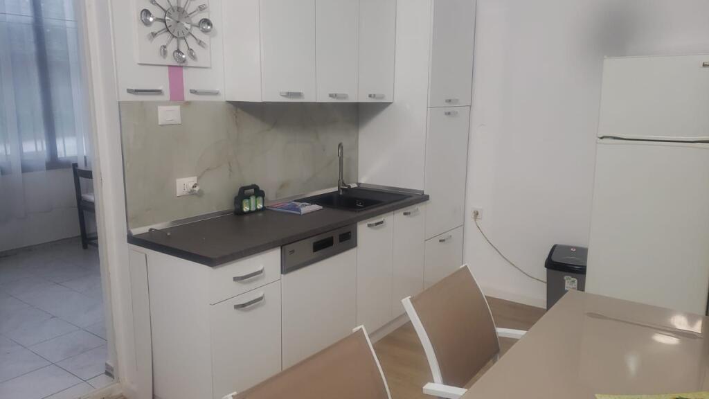 In affitto 2+1+parcheggio LAPRAKE 500 mila