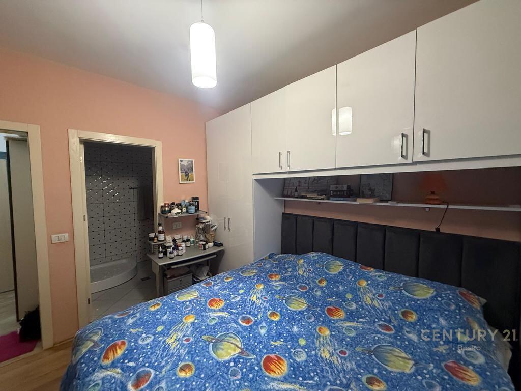 Apartament 2+1 në Shitje në Astir, pranë Bar Artistit!!